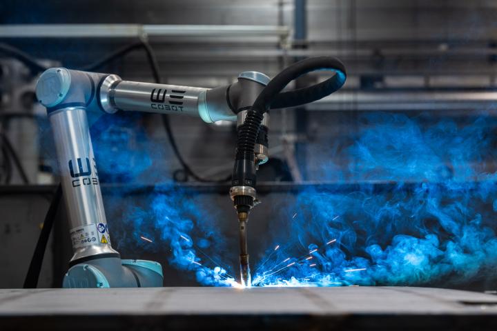 Welding cobot 